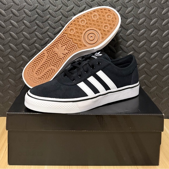 Adidas Adi Ease Black White Casual Sneakers HQ6432 Mens Size 9